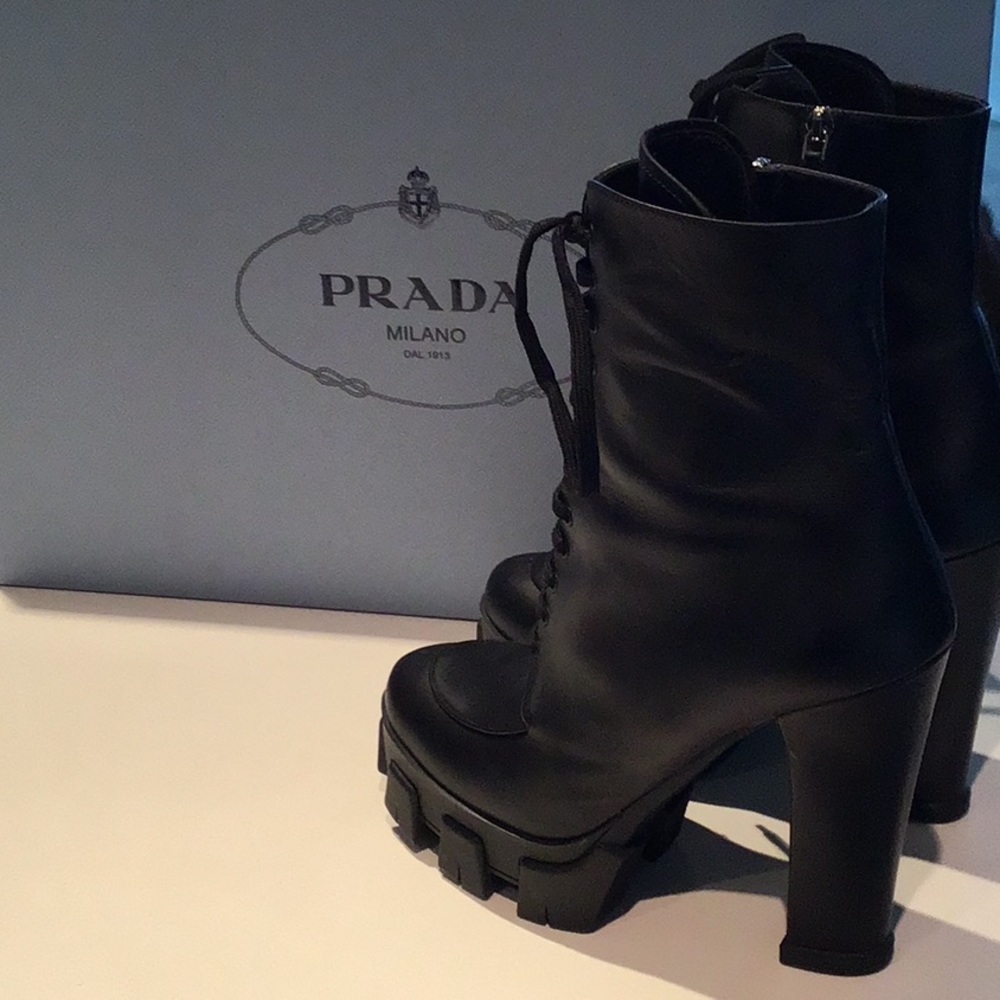 PRADA LEATHER BOOTS - Picture 2 of 7